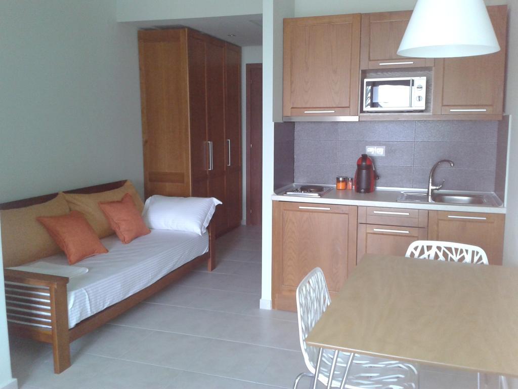 Sea To See Néa Péramos Habitación foto