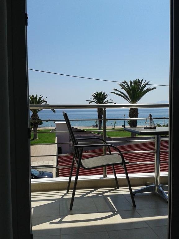 Sea To See Néa Péramos Habitación foto